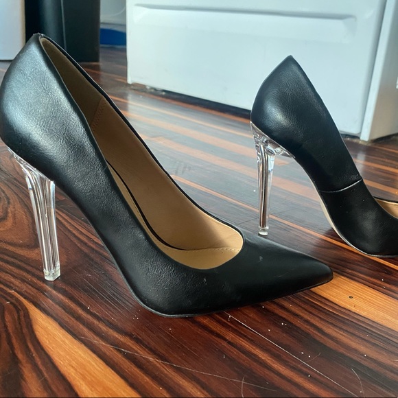 Pointed Toe Pumps - Picture 2 of 3
